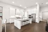 3916 Petrus Boulevard - Photo 15