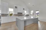 506 Lakeshore Boulevard - Photo 11