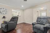 1114 Glouchester Drive - Photo 7