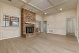 2526 Willowdale Drive - Photo 18