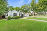 606 Storrs Street - Photo 2