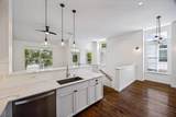 1852 Summit Avenue - Photo 15