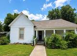 1018 College Street - Photo 2
