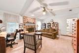 105 Virginia - Photo 4