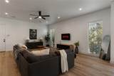 2513 Winnetka Avenue - Photo 21