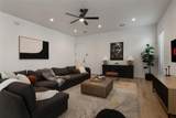 2513 Winnetka Avenue - Photo 22