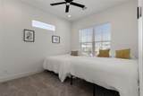 2513 Winnetka Avenue - Photo 31