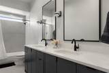 2513 Winnetka Avenue - Photo 32