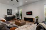 2513 Winnetka Avenue - Photo 4