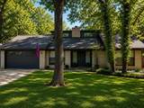 2858 Cresthaven Drive - Photo 1