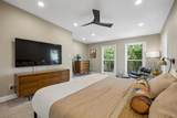 1027 Sarasota Circle - Photo 21