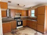 370 Locust Street - Photo 4