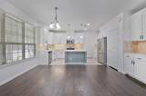 611 Matthew Place - Photo 7