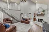 370 Greathouse Village - Photo 5
