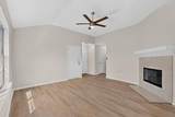 942 Algonquin Drive - Photo 3