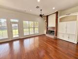 218 Ixworth Avenue - Photo 2