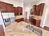 218 Ixworth Avenue - Photo 3