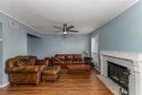 1402 Carrier Parkway - Photo 3