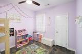 303 Walnut Street - Photo 18