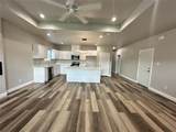 805 Sayle Street - Photo 4
