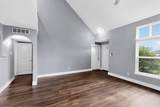 1521 Windsor Drive - Photo 7