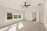 909 Driftwood Lane - Photo 21
