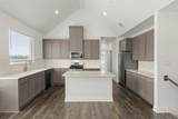 2526 Campden Mews - Photo 23