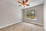 208 Greenway Bend - Photo 14