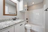 208 Greenway Bend - Photo 15