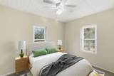 917 Carpenter Street - Photo 3