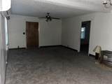 305 Travis Street - Photo 4