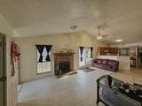 817 Colchester Drive - Photo 4