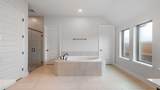 2832 Buckinghom Lane - Photo 15