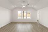 1404 Elle Lane - Photo 8