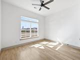 313 Dylan Way - Photo 17