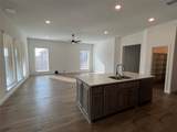 832 Blue Yucca Lane - Photo 10