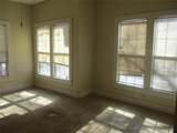 205 Oaklawn - Photo 9