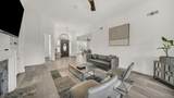 100 Oakview Drive - Photo 8