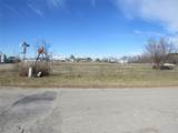 207 Newell Drive - Photo 7