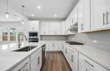 708 Brozgold Avenue - Photo 8