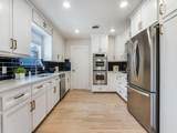 806 Knott Place - Photo 12