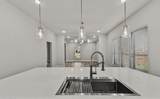 608 Catherine Street - Photo 11