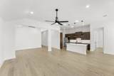 712 Hawthorn Lane - Photo 5