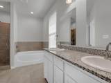 2811 Washington Street - Photo 15
