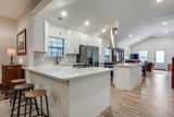711 Hollywood Avenue - Photo 8