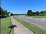 200 Interstate 35 - Photo 7