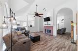 7 Equestrian Court - Photo 15