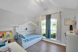 702 Green Acres Lane - Photo 17