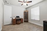 2021 Crystal Palace Boulevard - Photo 22
