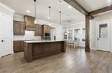 2021 Crystal Palace Boulevard - Photo 9